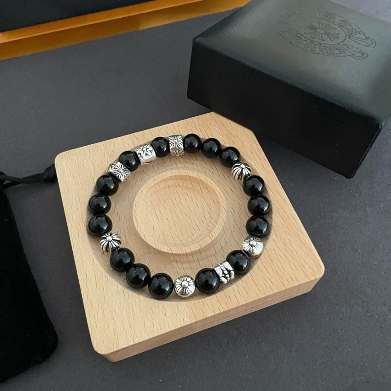 Ch**me He**ts necklaces